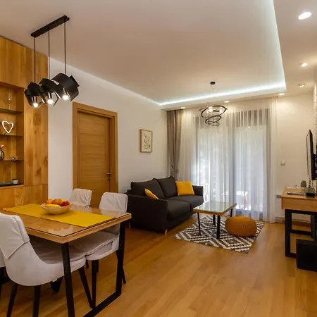 Апартаменты Casa Di Lusso - Pekovic