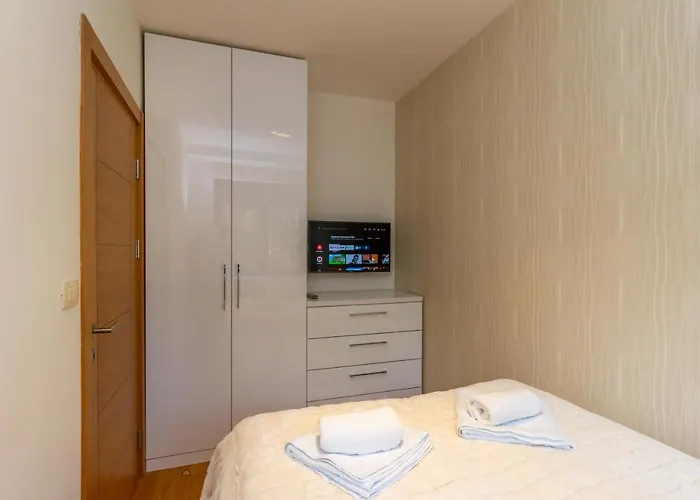 Casa Di Lusso - Pekovic *