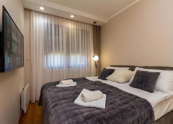 Casa Di Lusso - Pekovic 兹拉蒂博尔